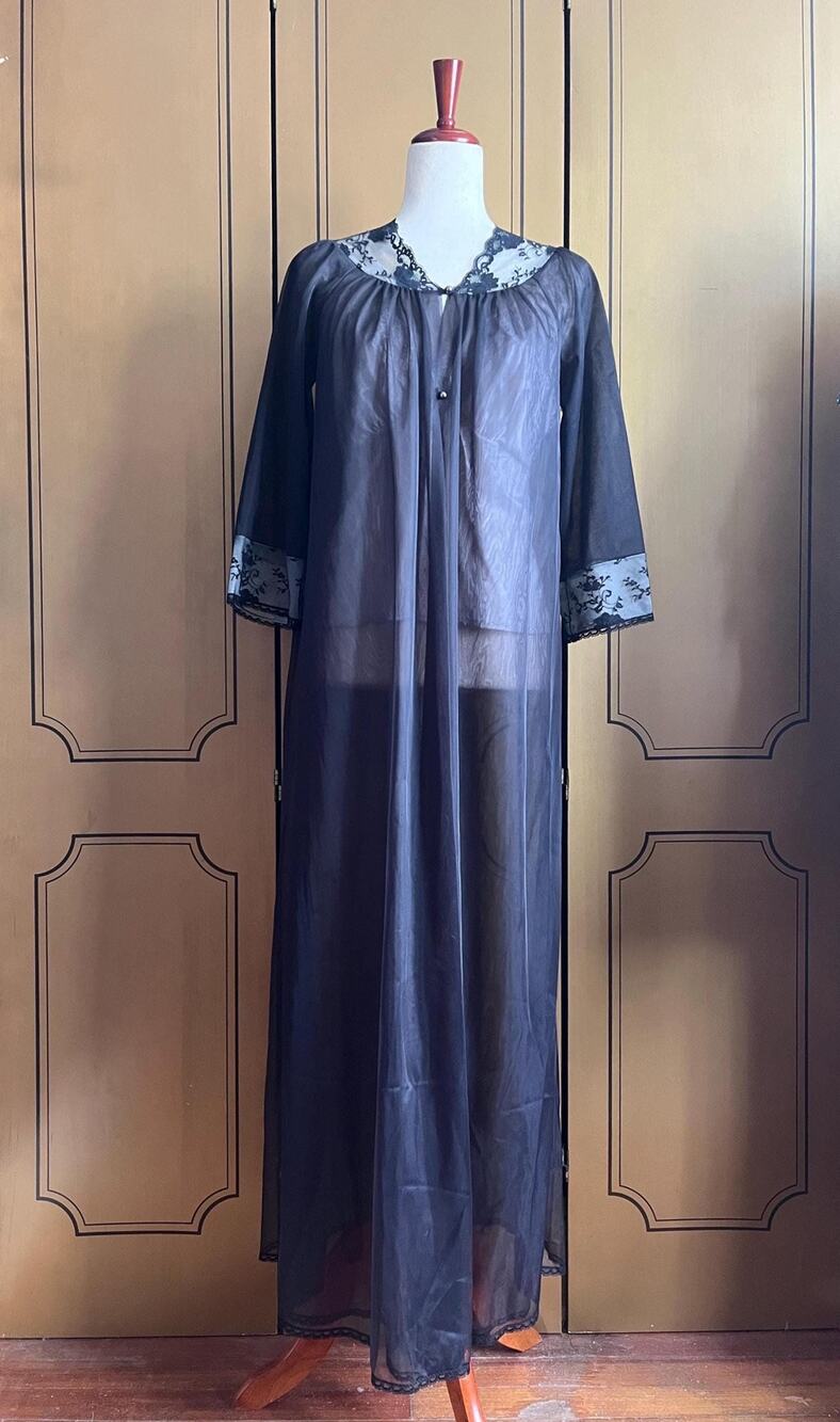 Vintage see-through robe in black with lace details, one size